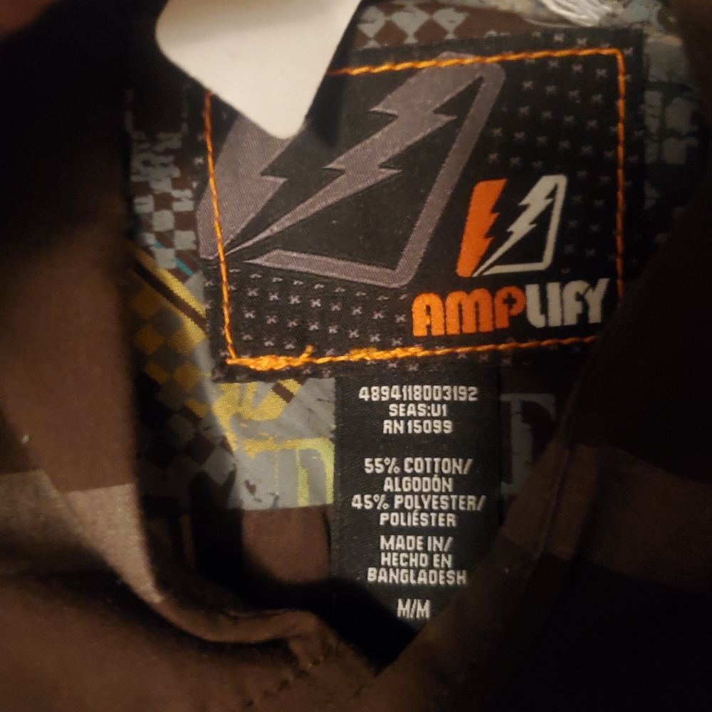 button down shirt - Picture 2 of 2